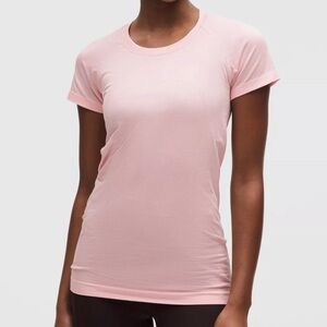 Lululemon Swiftly Tech Short-Sleeve Shirt 2.0 Hip Length